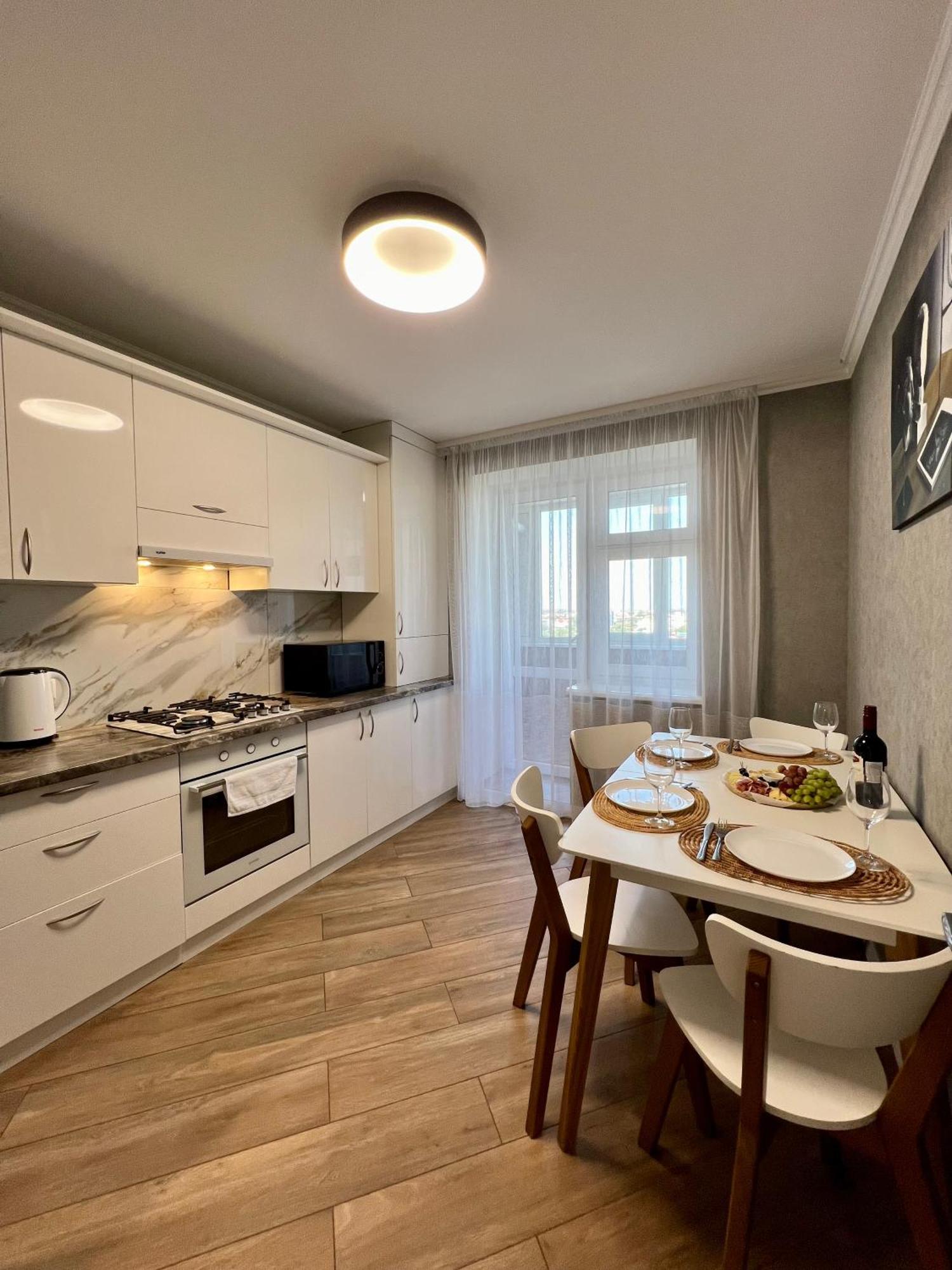 Затишна Квартира Біля Парку Центр Міста Ternopil Exteriér fotografie