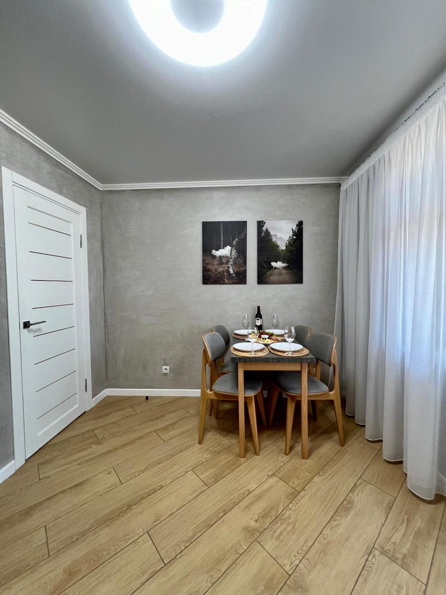 Затишна Квартира Біля Парку Центр Міста Ternopil Exteriér fotografie